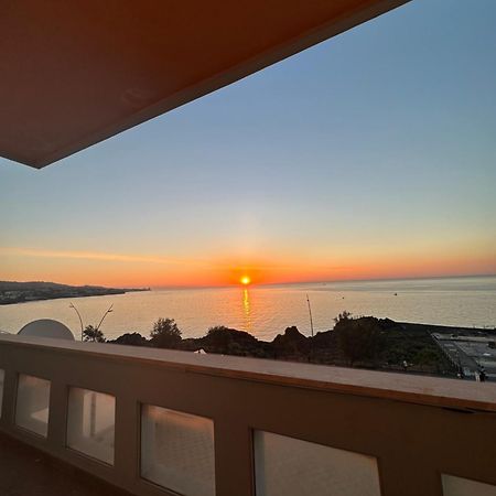 Perla Marina Sea View Apartment Katanya Dış mekan fotoğraf