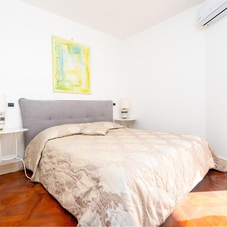 Perla Marina Sea View Apartment Katanya Dış mekan fotoğraf