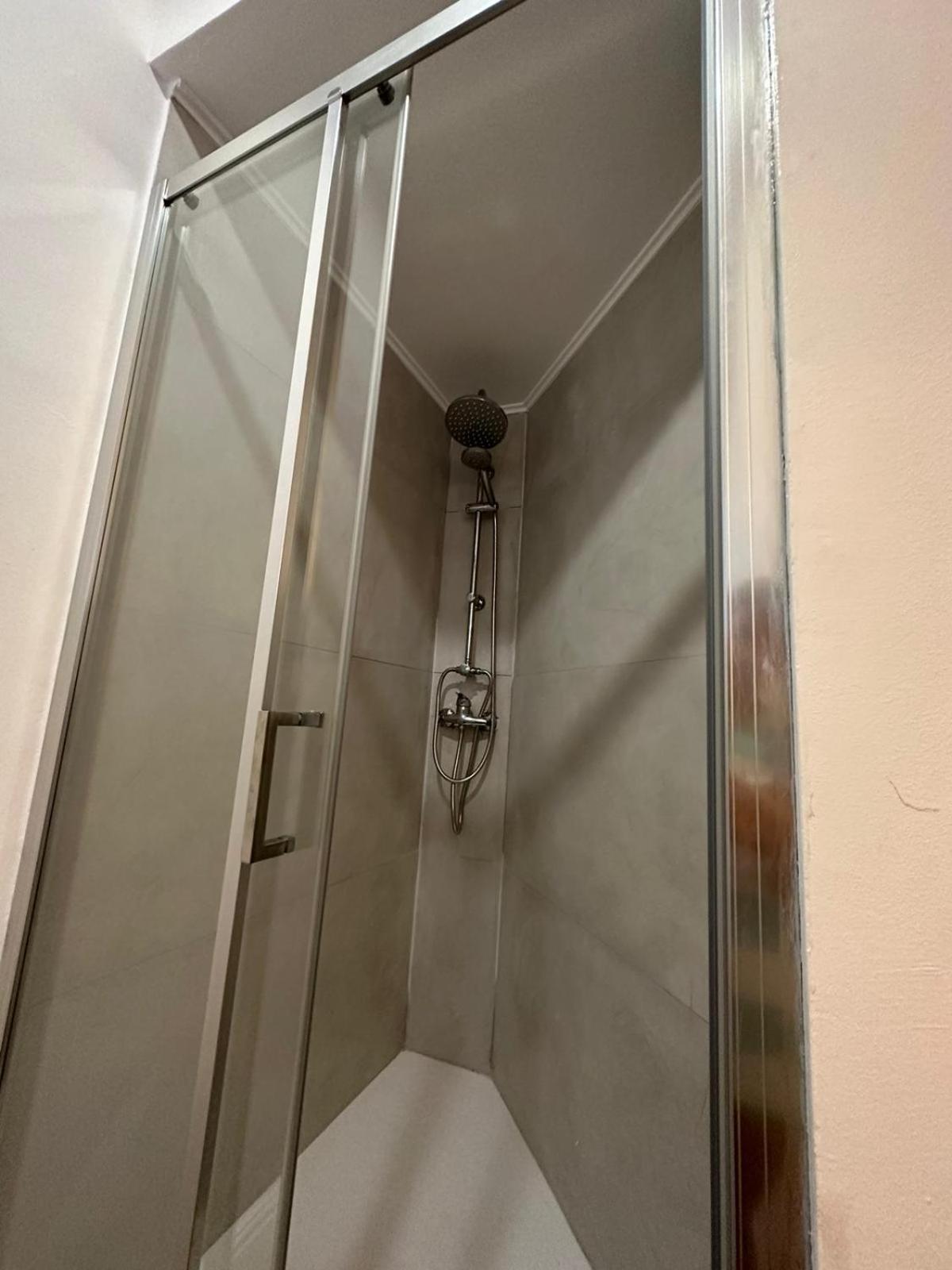 Perla Marina Sea View Apartment Katanya Dış mekan fotoğraf