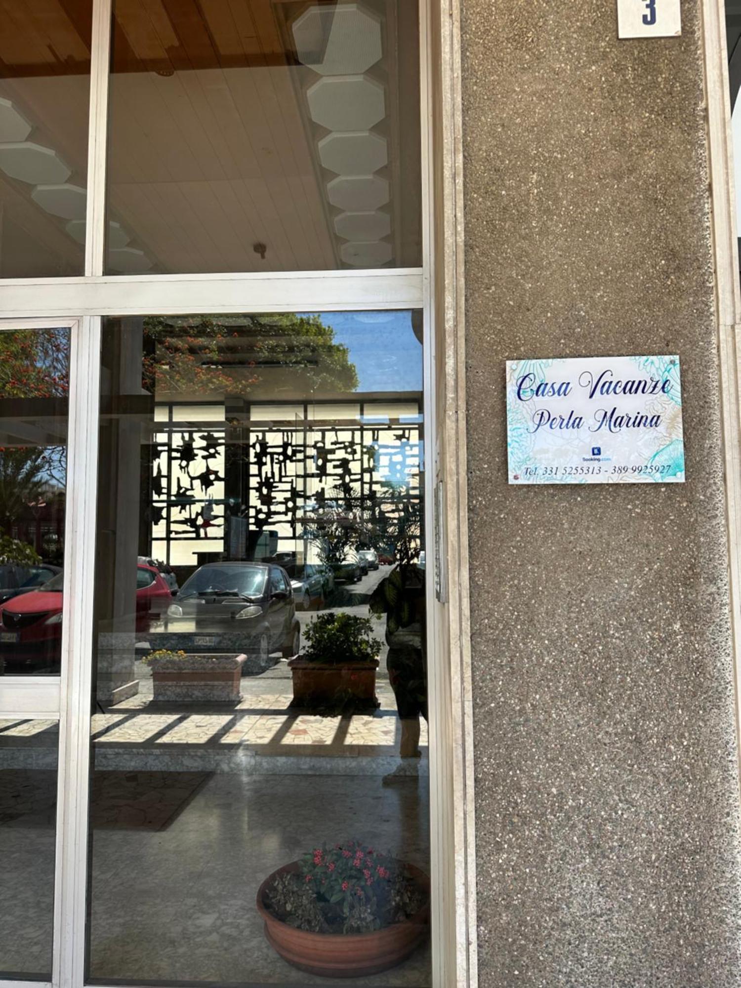 Perla Marina Sea View Apartment Katanya Dış mekan fotoğraf