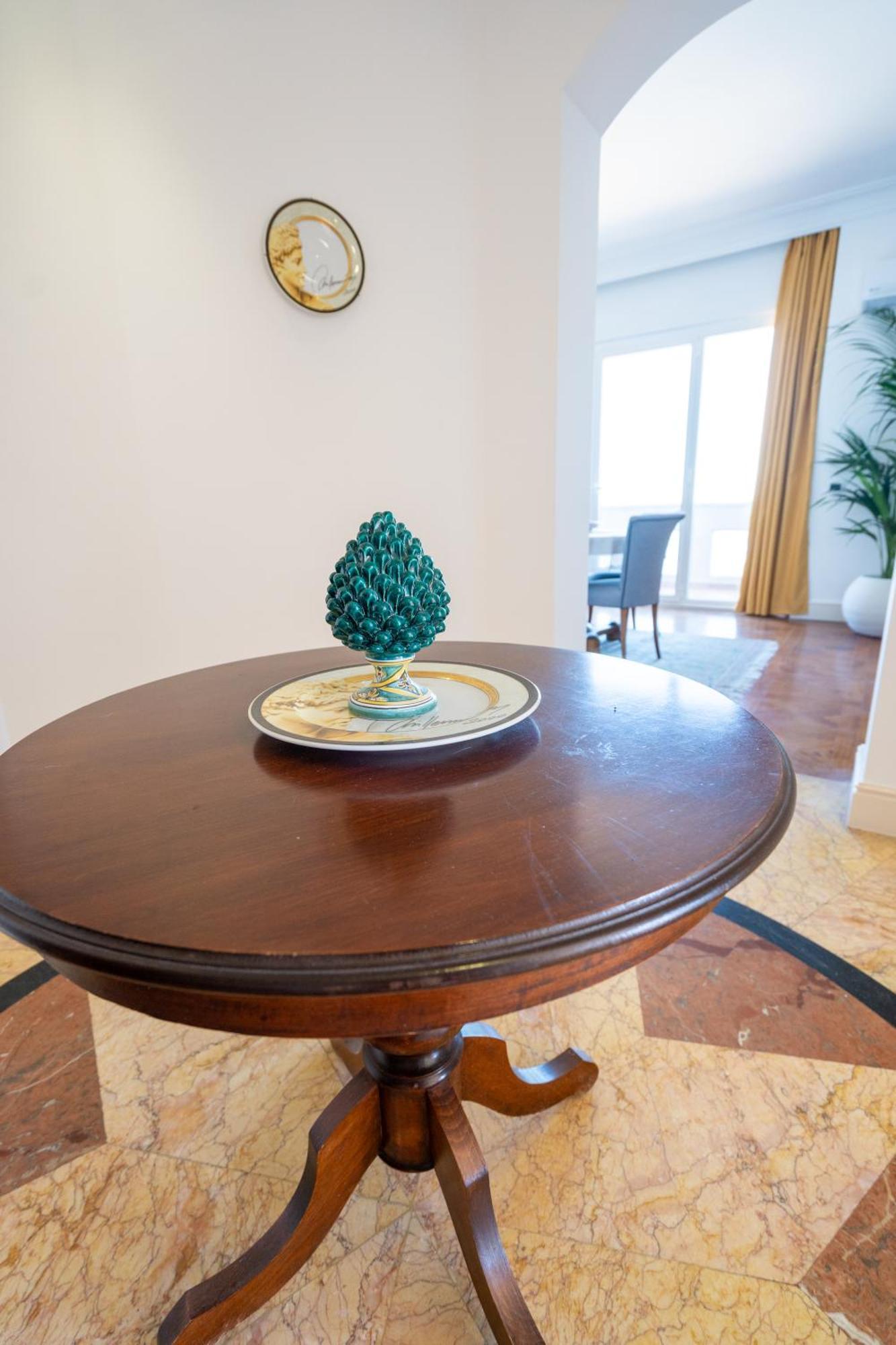Perla Marina Sea View Apartment Katanya Dış mekan fotoğraf