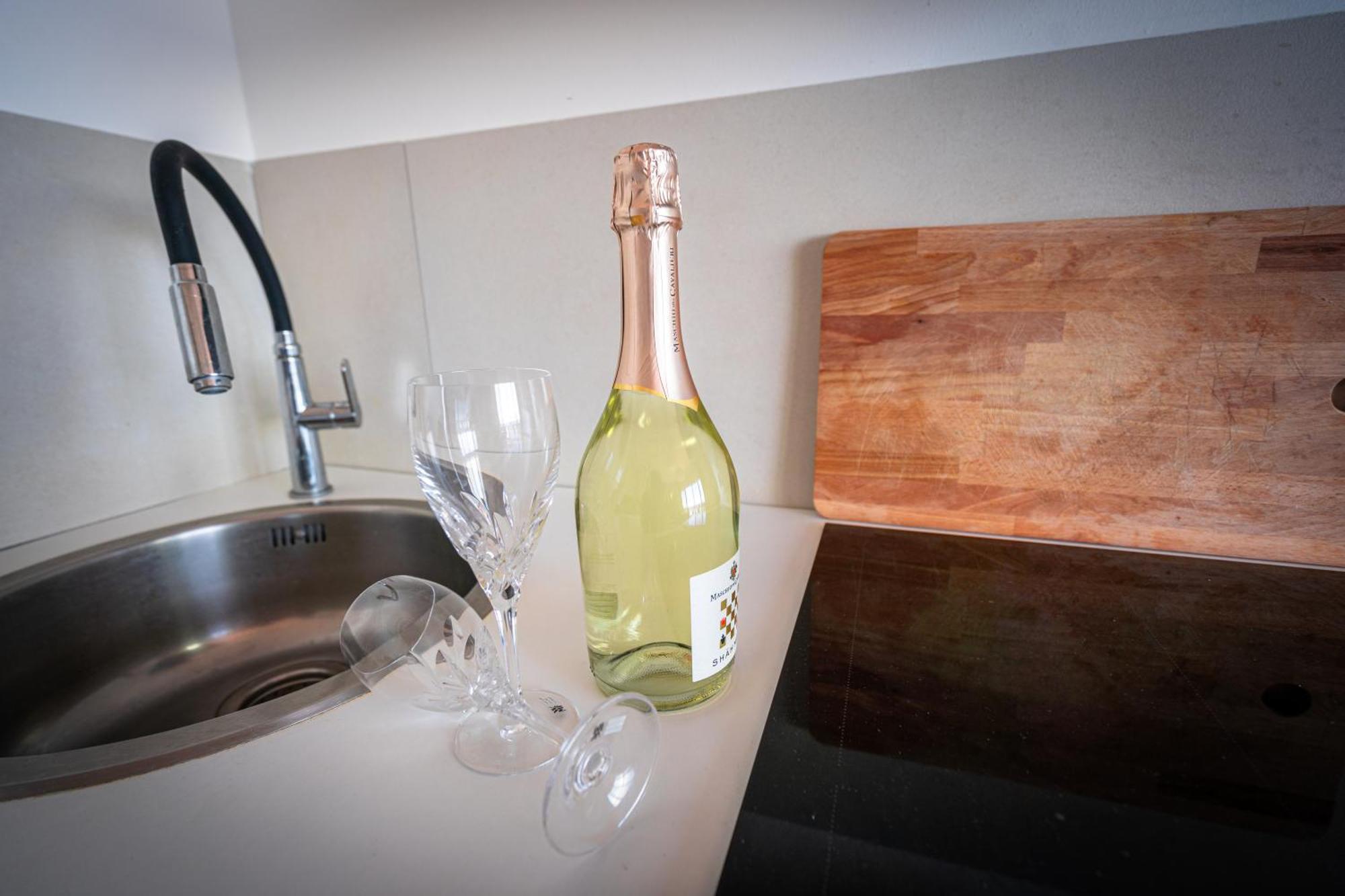 Perla Marina Sea View Apartment Katanya Dış mekan fotoğraf