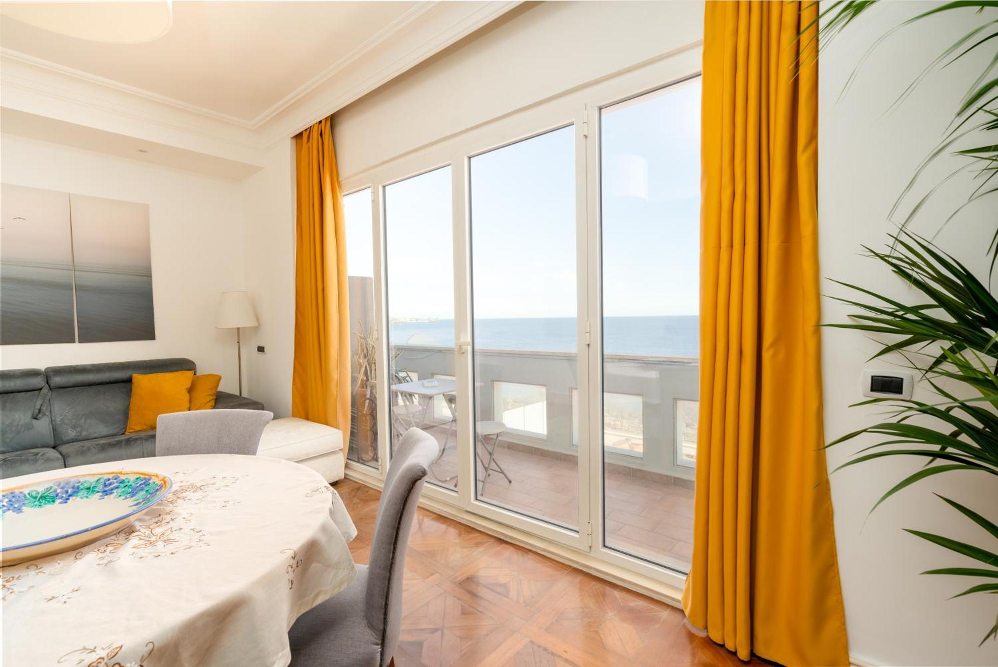 Perla Marina Sea View Apartment Katanya Dış mekan fotoğraf